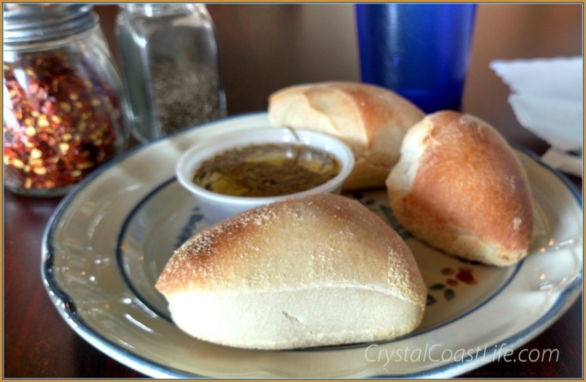 rollsandoliveoliveoilwm